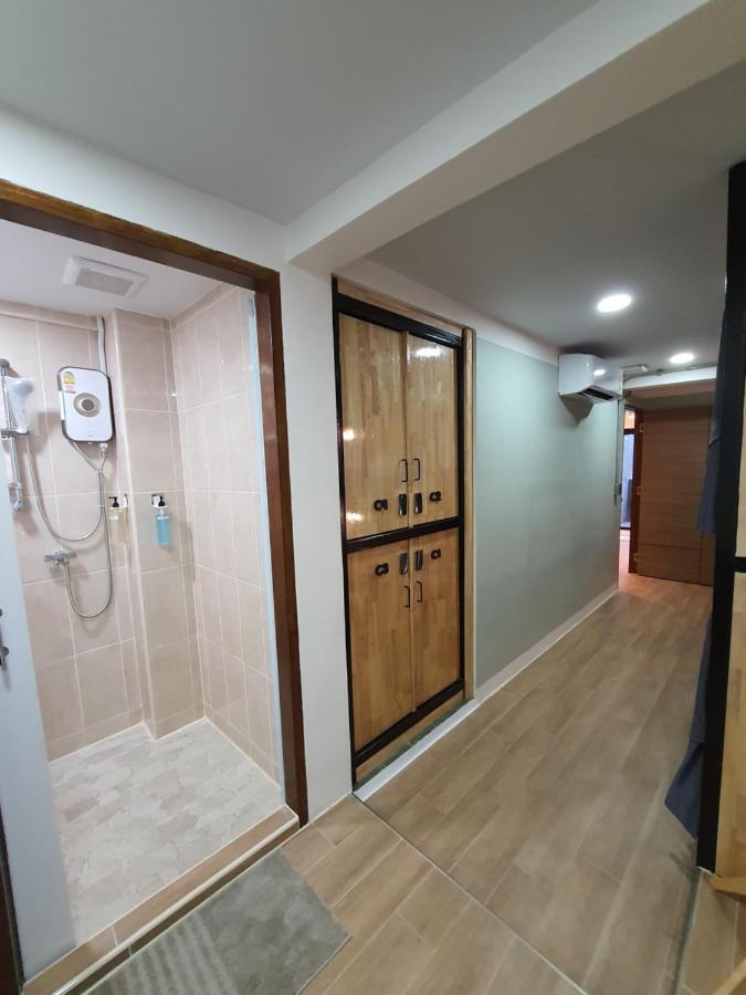 Station8 Hostel Бангкок Экстерьер фото